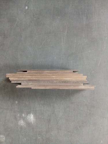 Linien aus messing - linien,