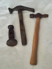 Aus einer Auflösung: 2 antike